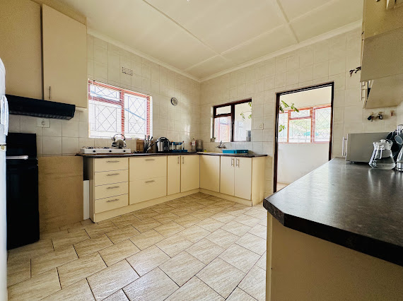 3 Bedroom Property for Sale in Hawston Western Cape
